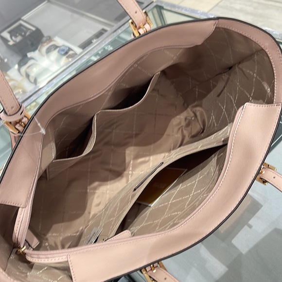 Michael Kors Gilly Large Drawstring Travel Leather Top Zip Tote 
 Powder Blash - Picture 12 of 16